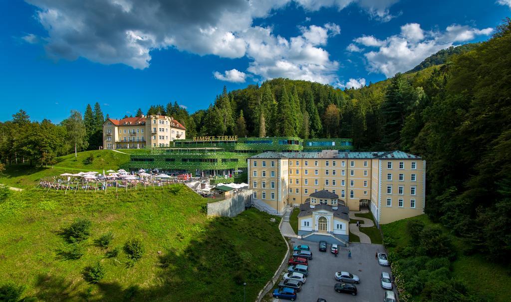 Rimske Terme - Hotel Zdraviliski Dvor Rimske Toplice Exterior photo